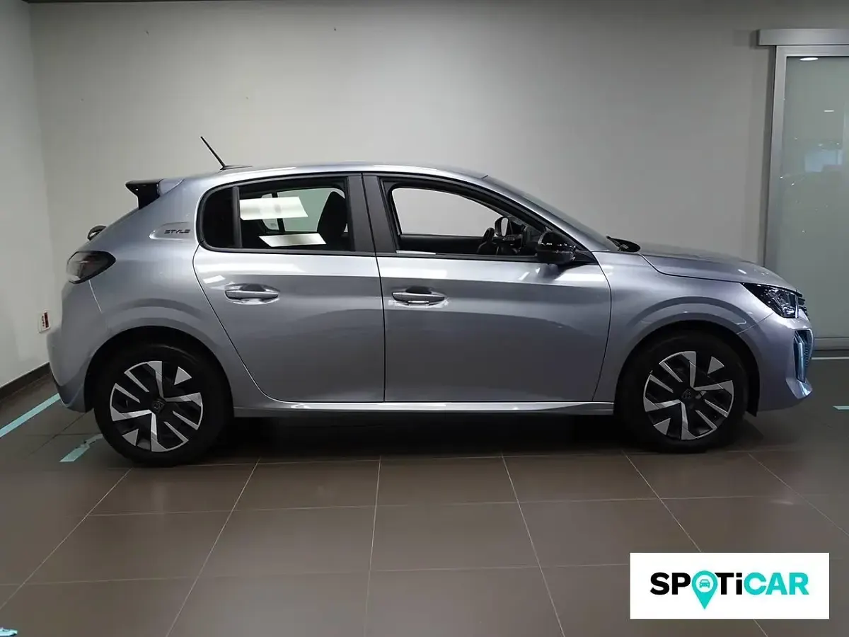 Occasion Peugeot 208 Style 110 PK (80 kW) 2025 Grijs Hatchback
