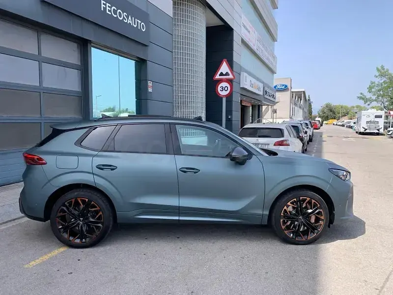 Usado Cupra Terramar VZ 272 CV (200 kW) 2025 Gris / plata SUV