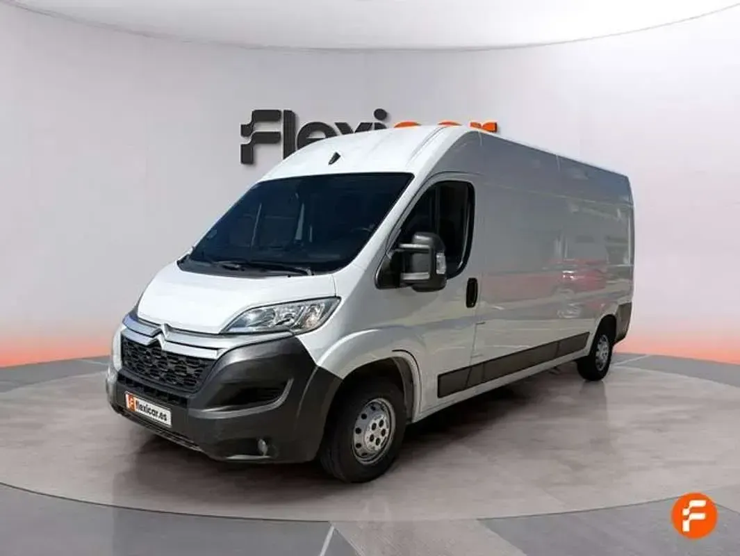 Usado Citroën Jumper 140 CV (102 kW) 2022 Blanco Monovolumen