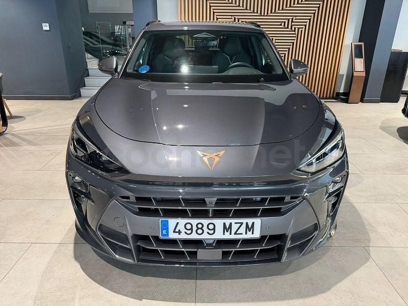 Usado Cupra Terramar 204 CV (150 kW) 2025 Gris / plata SUV