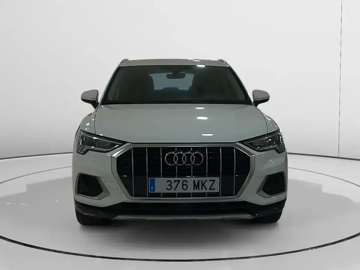 Käytetty Audi Q3 Advanced Plus 150 HP (110 kW) 2023 Valkoinen Katumaasturi