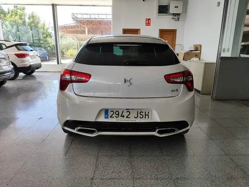 Usado DS Automobiles DS5 Performance 181 CV (133 kW) 2016 Blanco Utilitario