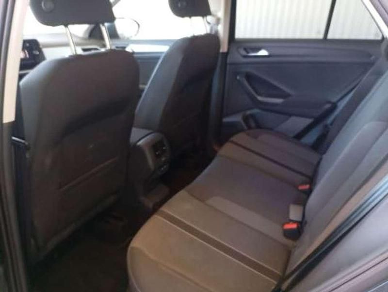 Usado VW T-Roc Life 116 CV (85 kW) 2022 Gris SUV