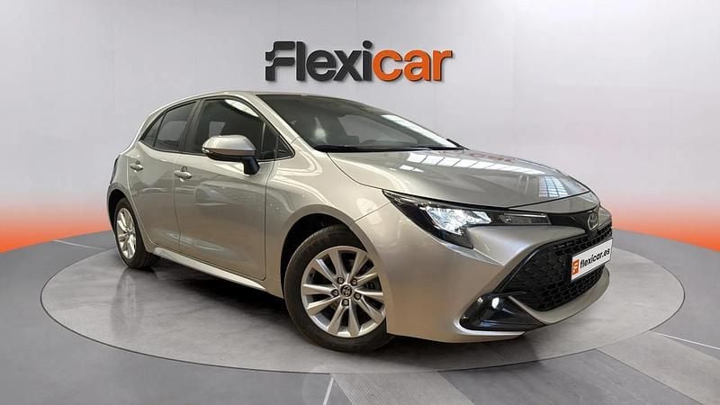 Usado Toyota Corolla Active 140 CV (102 kW) 2024 Gris Berlina