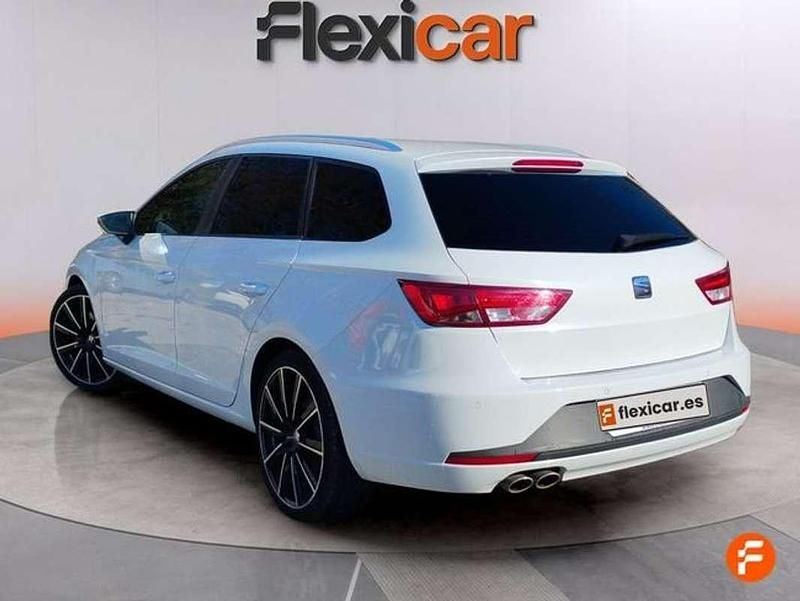 Usado Seat Leon ST FR 184 CV (135 kW) 2016 Blanco Familiar
