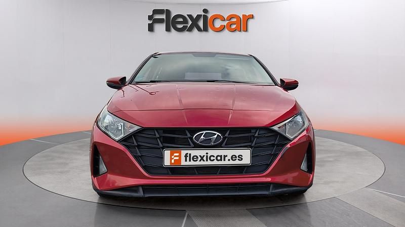 Usado Hyundai i20 84 CV (61 kW) 2021 Rojo Utilitario