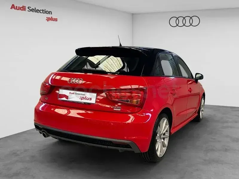 Usado Audi A1 Sportback Exclusive 95 CV (69 kW) 2018 Rojo Utilitario