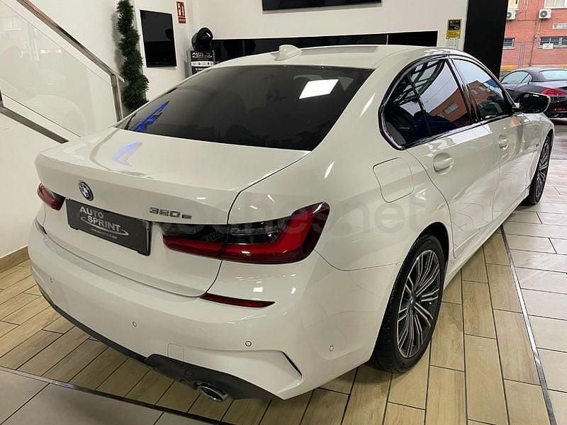 Usado BMW 320e M Sport 204 CV (150 kW) 2022 Blanco Berlina