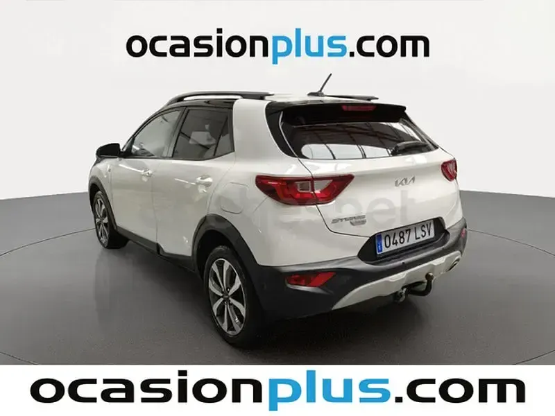 Usado Kia Stonic 100 CV (73 kW) 2021 Blanco SUV