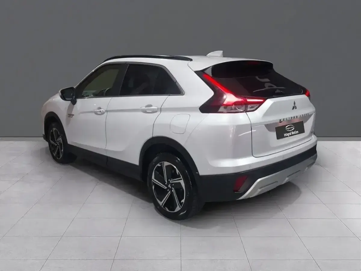 Usado Mitsubishi Eclipse Cross 187 CV (137 kW) 2025 Blanco SUV