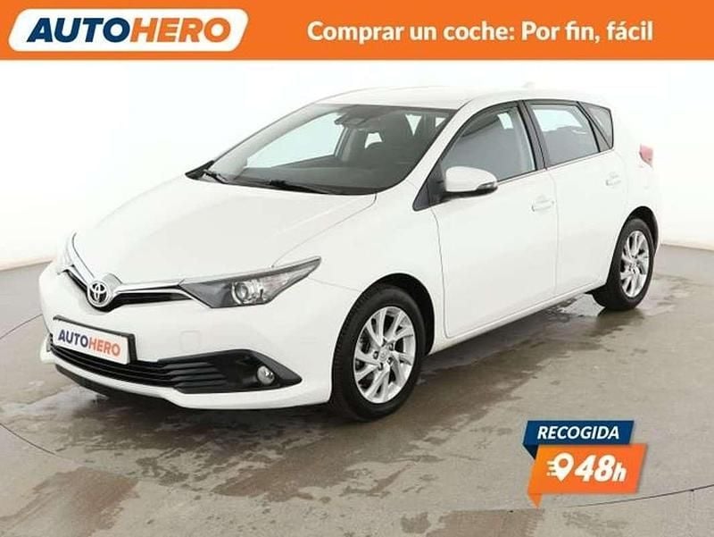 Usado Toyota Auris Active 116 CV (85 kW) 2017 Blanco Berlina