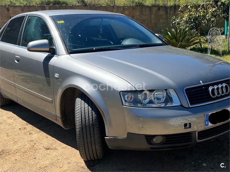 Gris / plata Usado 2003 Audi A4 Berlina | 2700 € (Super precio) - Imagen 1/4