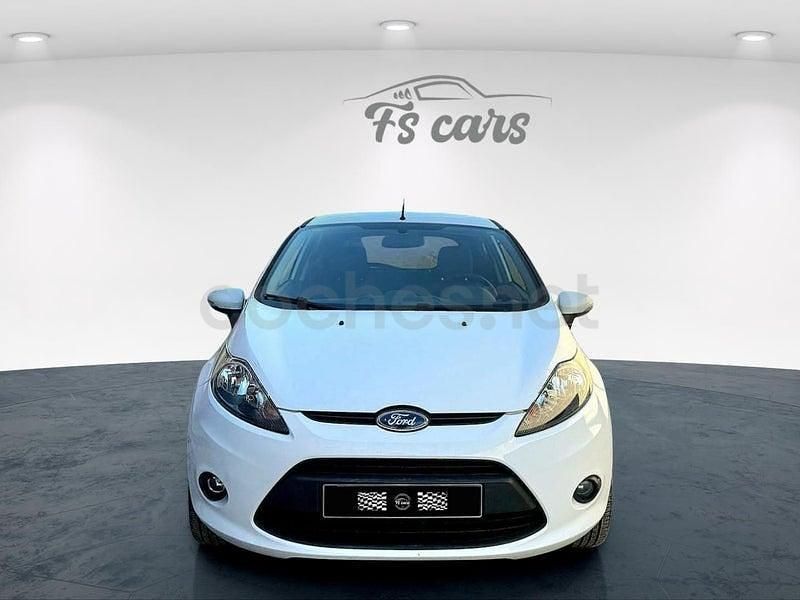 Usado Ford Fiesta Sport 95 CV (69 kW) 2011 Blanco Utilitario