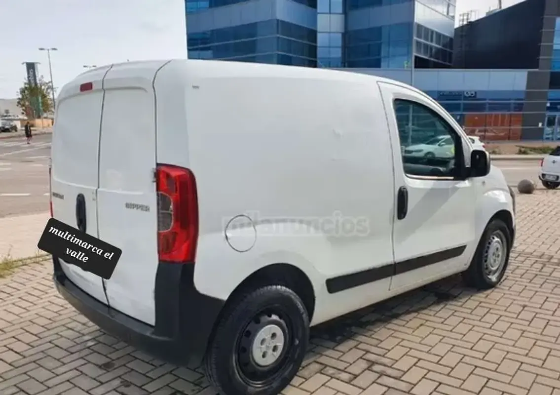 Usado Peugeot TePee Active 75 CV (55 kW) 2012 Blanco Van