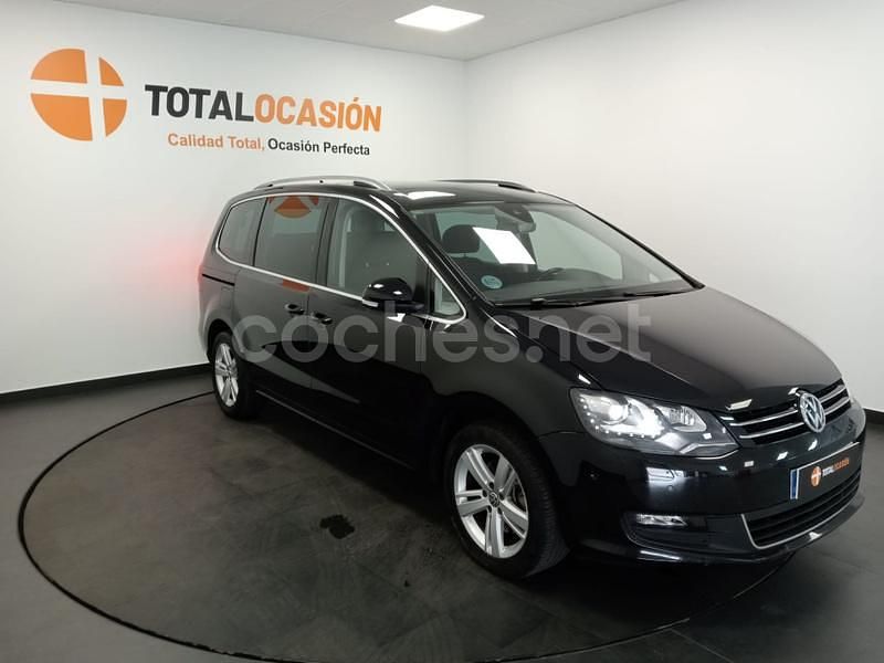 Negro Usado 2017 VW Sharan Advance Monovolumen | 25.990 € (Precio justo) - Imagen 1/4