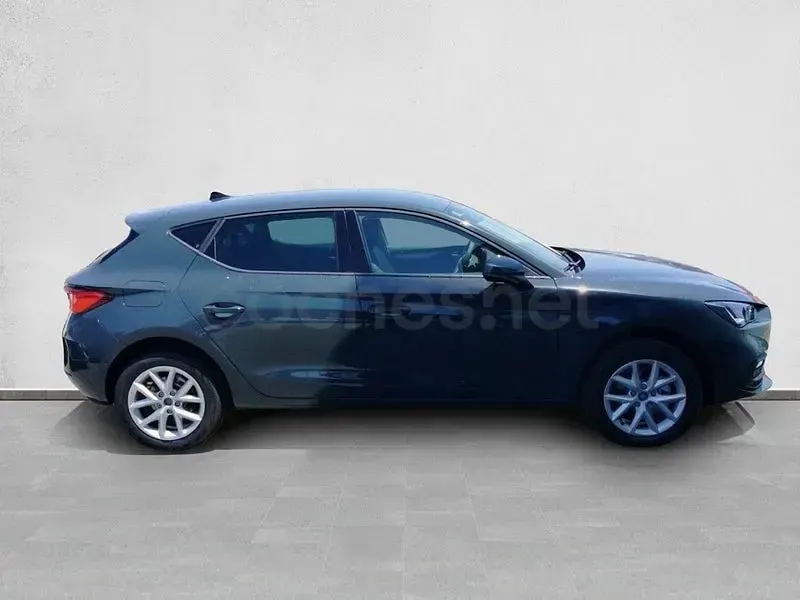 Nuevo Seat Leon Style 116 CV (85 kW) 2026 Azul Berlina