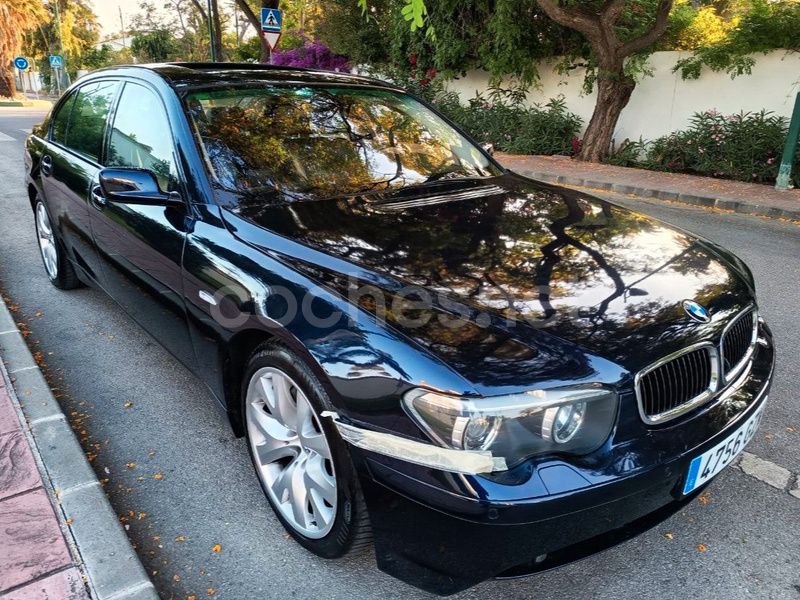 Azul Usado 2004 BMW 745 Berlina | 6990 € - Imagen 1/4