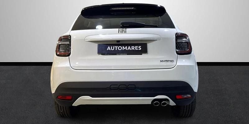 Nuevo Fiat 600 Icon 110 CV (80 kW) 2025 Blanco SUV