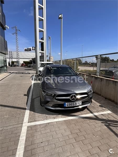 Gris / plata Usado 2019 Mercedes CLA180 Berlina | 26.500 € (Buen precio) - Imagen 1/2