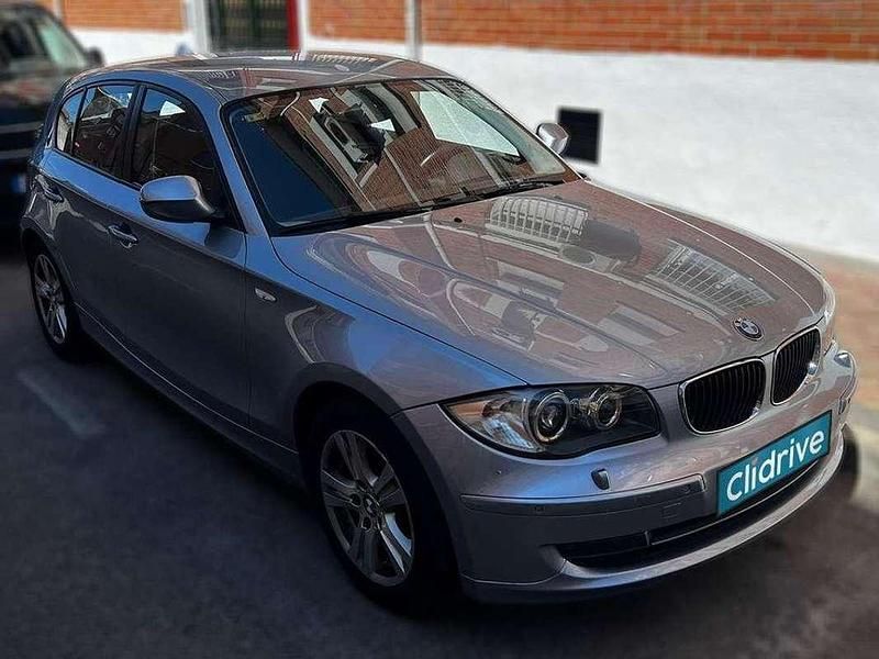 Usado BMW 120 177 CV (130 kW) 2011 Gris Utilitario