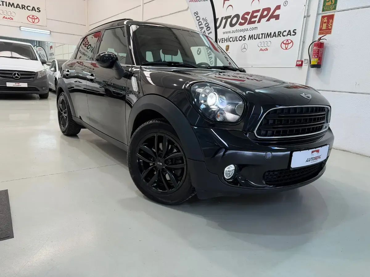Usado Mini Cooper Countryman 122 CV (89 kW) 2015 Negro SUV