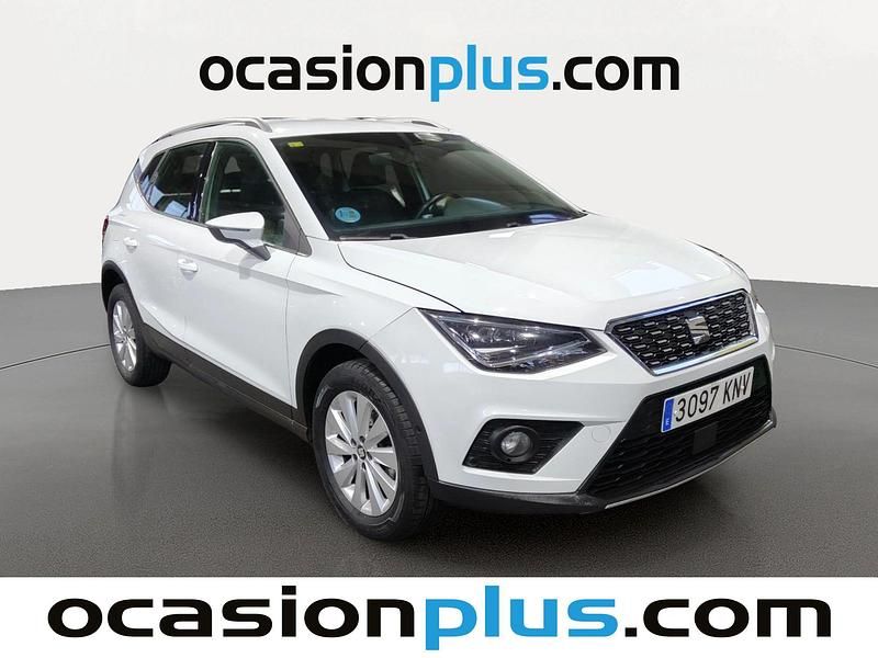 Usado Seat Arona Ecomotive 116 CV (85 kW) 2018 Blanco SUV