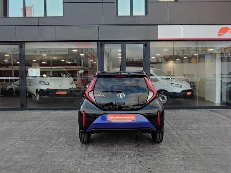 Usado Toyota Aygo X 72 CV (52 kW) 2022 Azul SUV