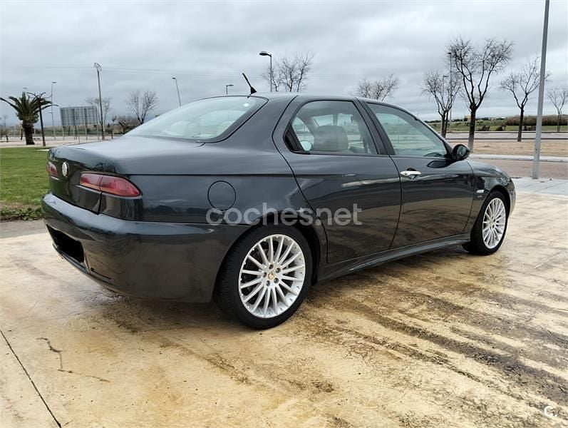 Usado Alfa Romeo 156 Distinctive 115 CV (84 kW) 2005 Negro Berlina