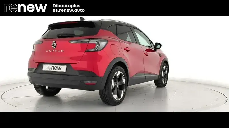 Usado Renault Captur Techno 100 CV (73 kW) 2025 Rojo SUV