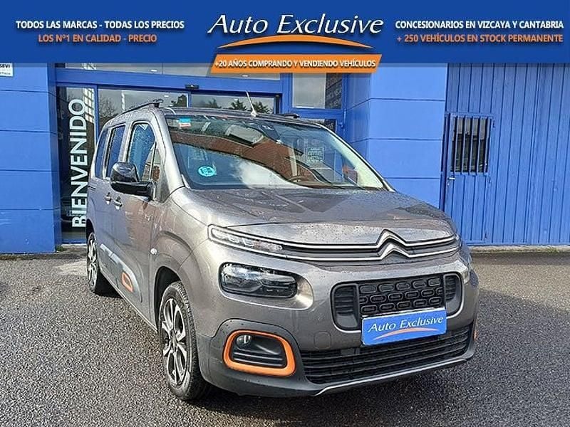 Usado Citroën Berlingo Shine 102 CV (75 kW) 2021 Gris / plata Monovolumen
