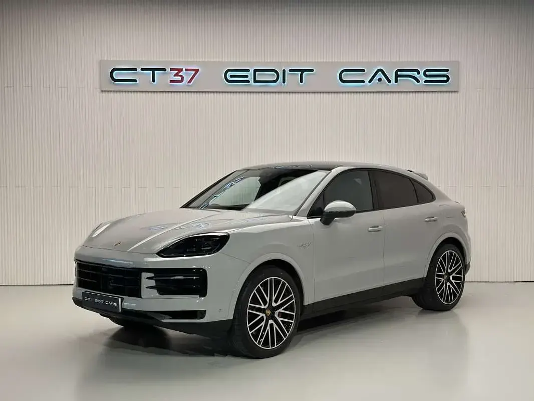 Usado Porsche Cayenne 519 CV (381 kW) 2024 Gris SUV