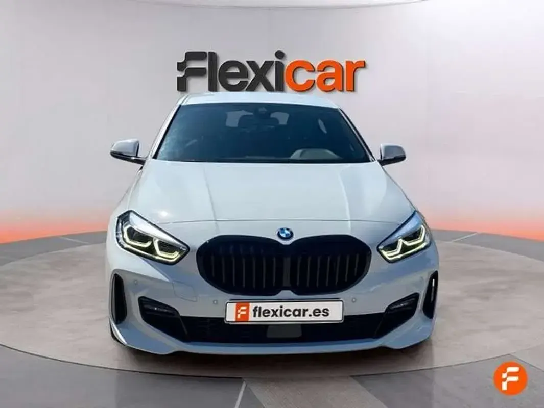 Usado BMW 118 150 CV (110 kW) 2023 Blanco Utilitario