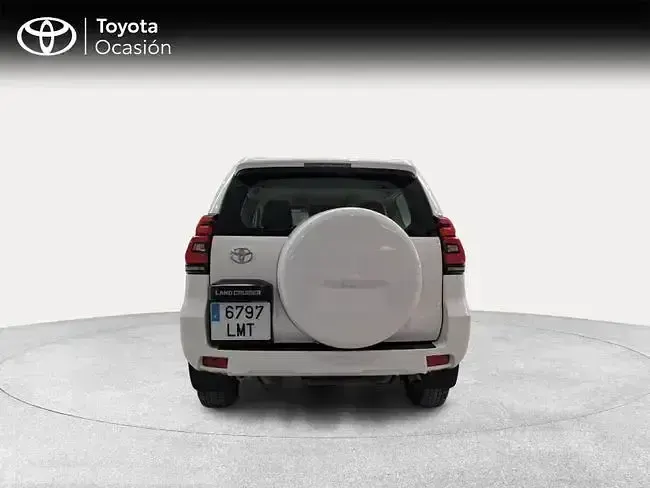 Usado Toyota Land Cruiser 204 CV (150 kW) 2021 Blanco Utilitario