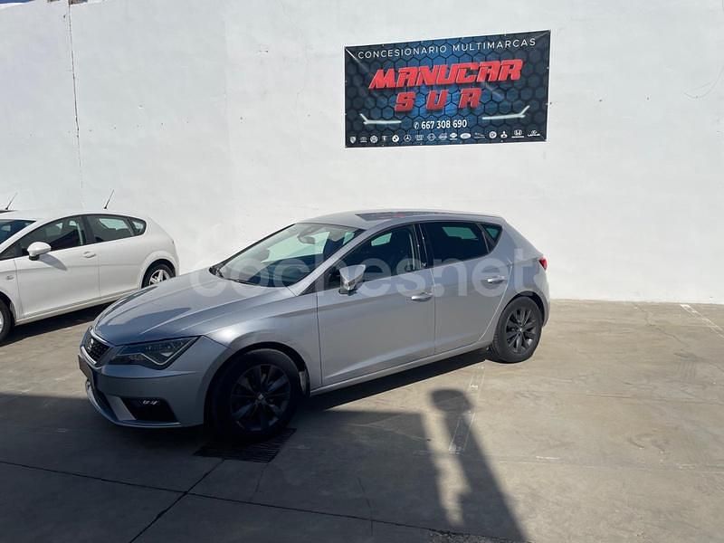 Usado Seat Leon Style 115 CV (84 kW) 2019 Gris / plata Berlina