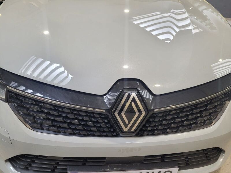 Usado Renault Clio V Evolution 100 CV (73 kW) 2023 Gris