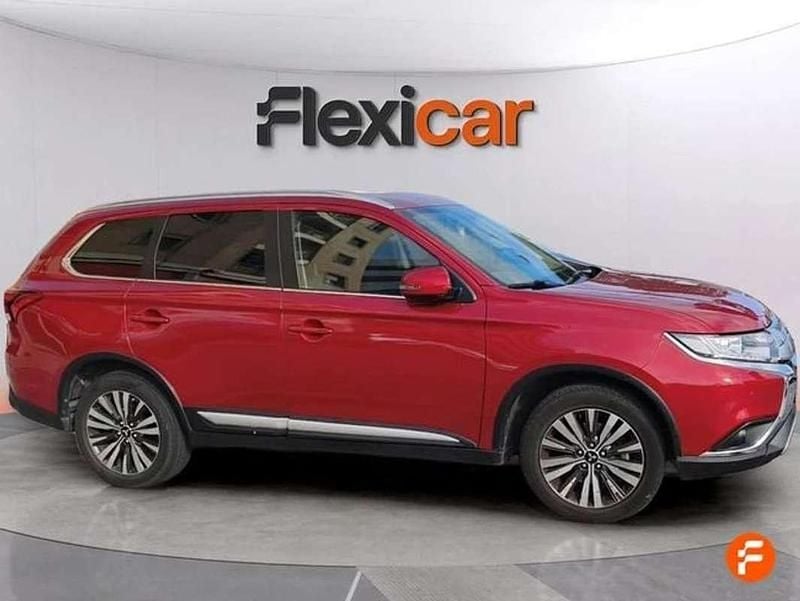 Usado Mitsubishi Outlander Motion 150 CV (110 kW) 2021 Rojo SUV