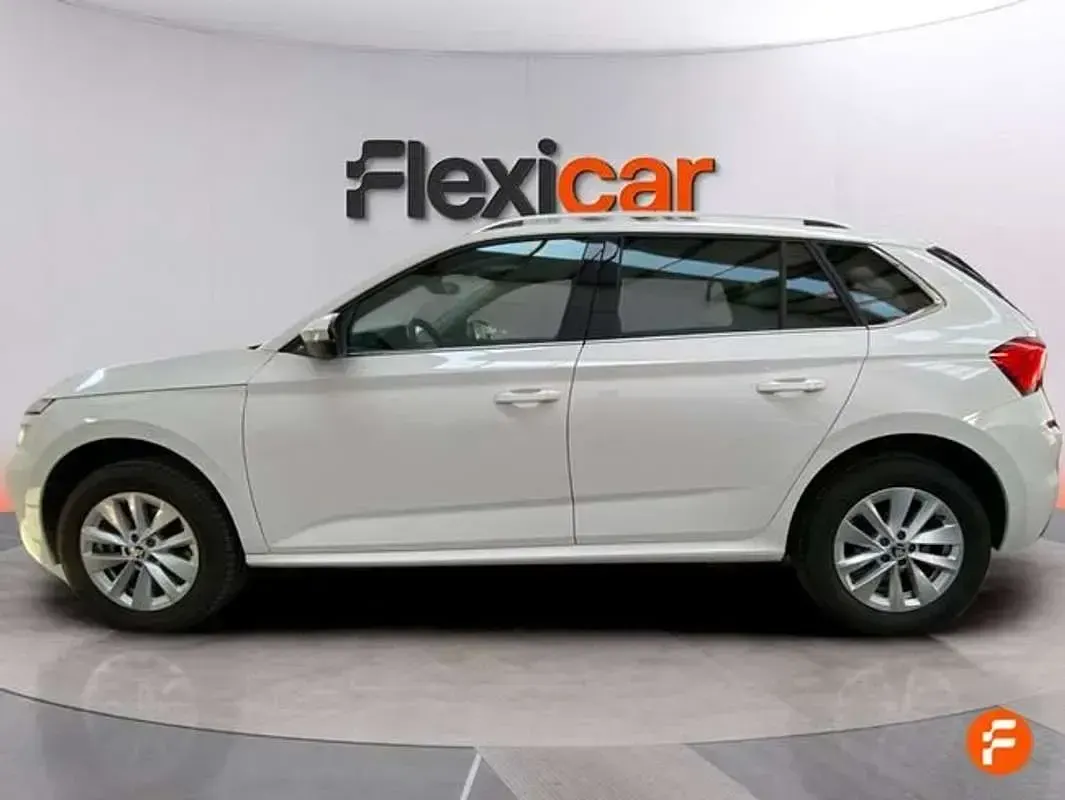 Usado Skoda Kamiq Selection 116 CV (85 kW) 2024 Blanco SUV
