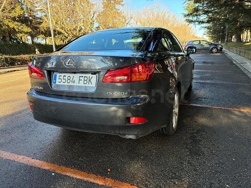 Usado Lexus IS220d Luxury Line 177 CV (130 kW) 2007 Negro Berlina