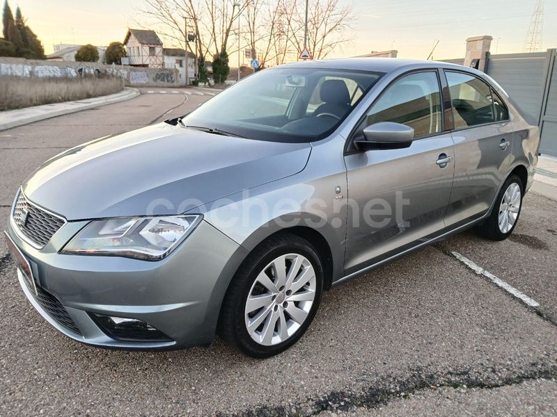 Gris / plata Usado 2013 Seat Toledo Style Berlina | 7490 € (Precio justo) - Imagen 1/4