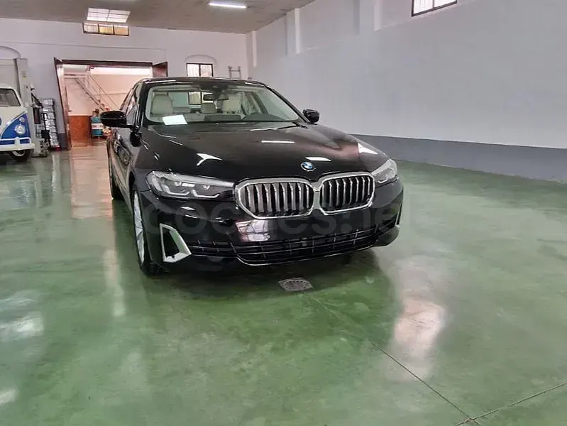 Usado BMW 530 Luxury Line 286 CV (210 kW) 2021 Negro Berlina