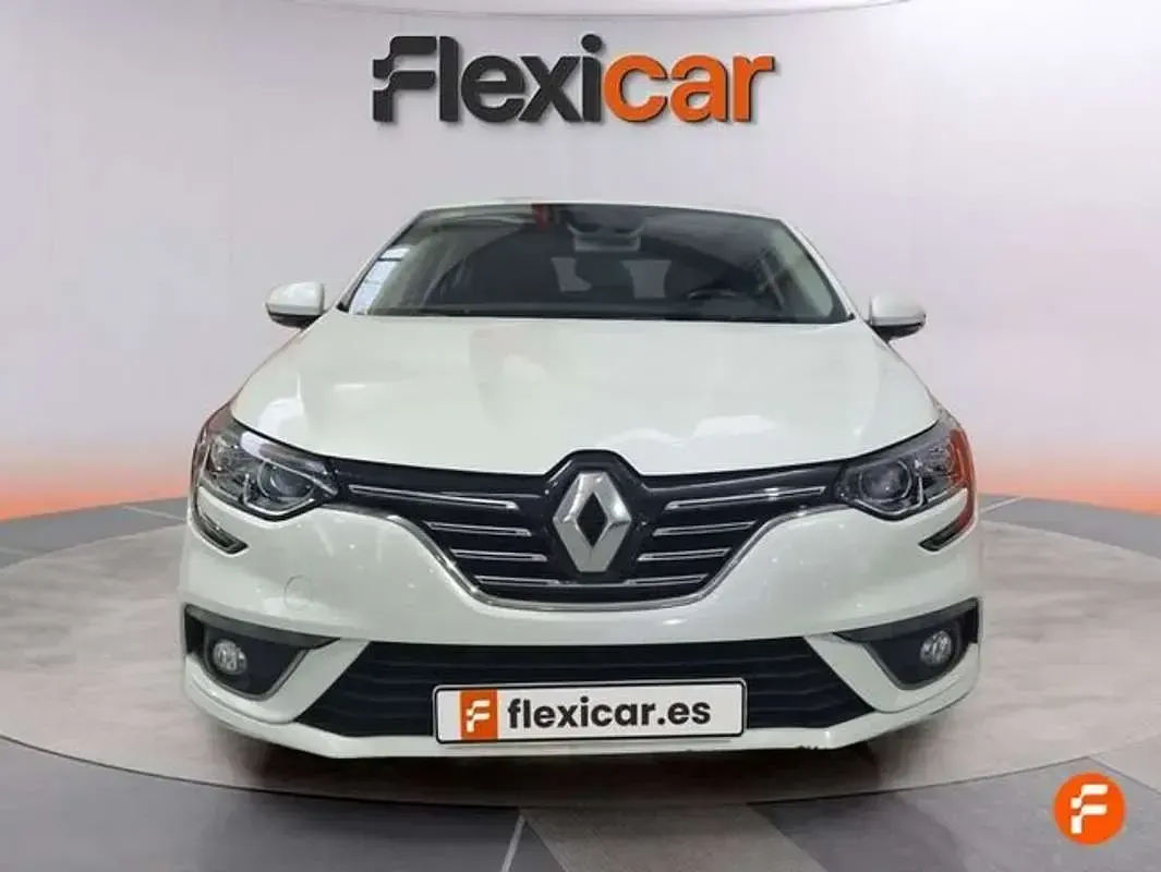 Usado Renault Mégane IV Zen 132 CV (97 kW) 2018 Blanco Utilitario