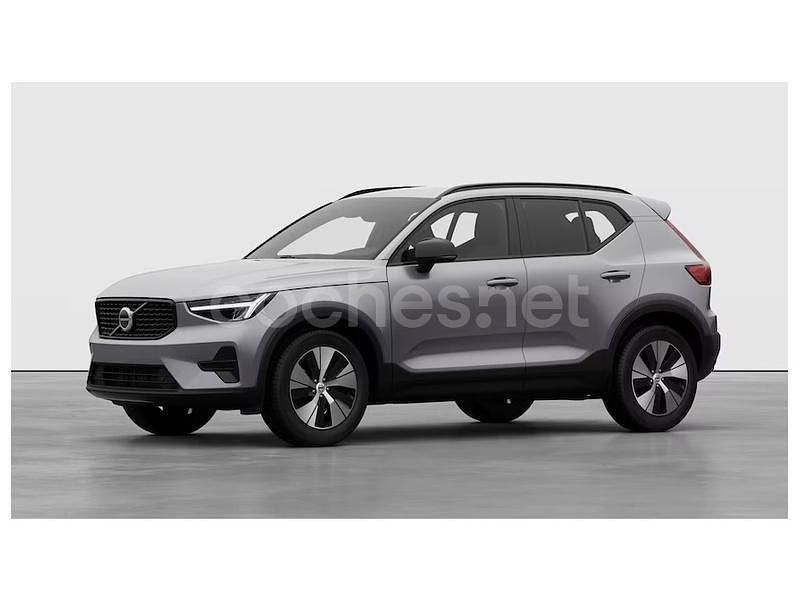 Gris / plata Nuevo 2025 Volvo XC40 Plus SUV | 39.900 € (Precio justo) - Imagen 1/3