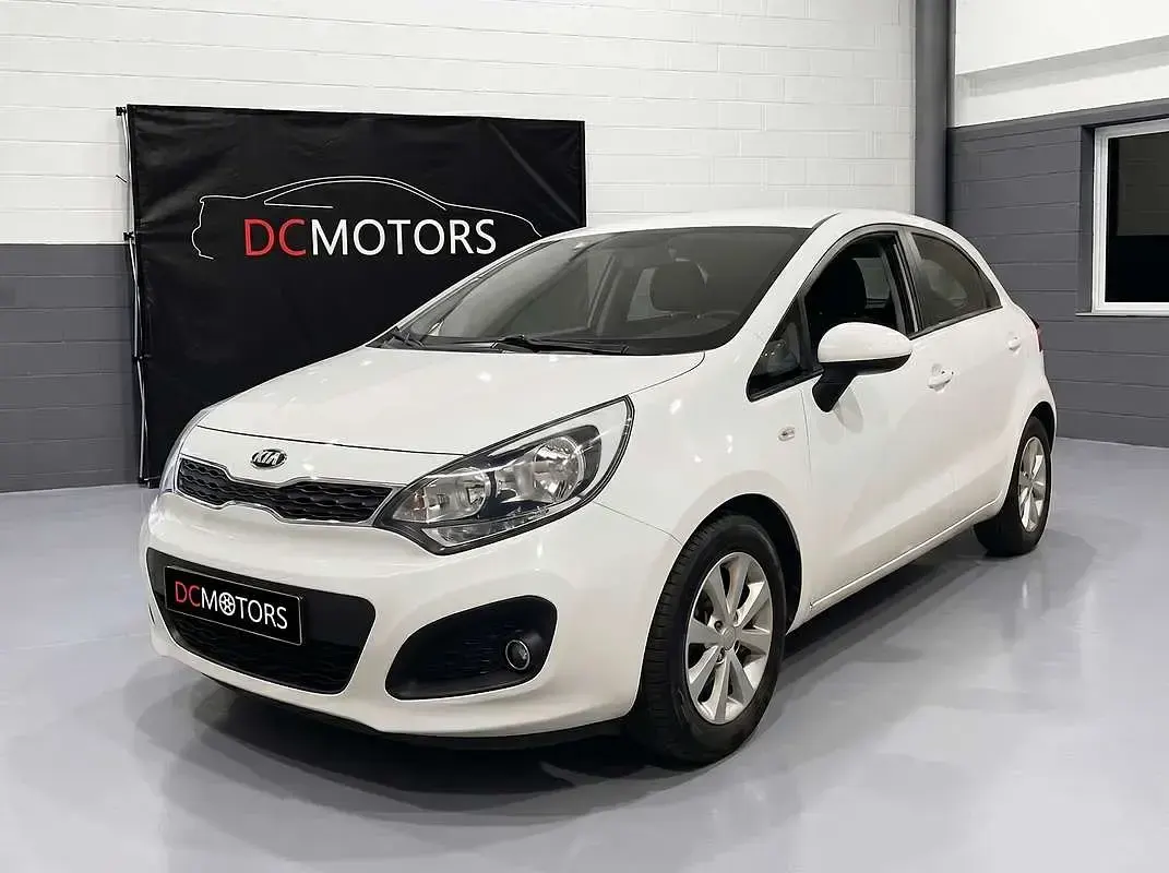 Usado Kia Rio 86 CV (63 kW) 2014 Blanco Utilitario