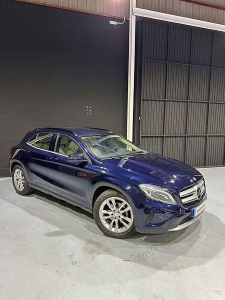 Usado Mercedes GLA200 Style 136 CV (100 kW) 2017 Azul SUV