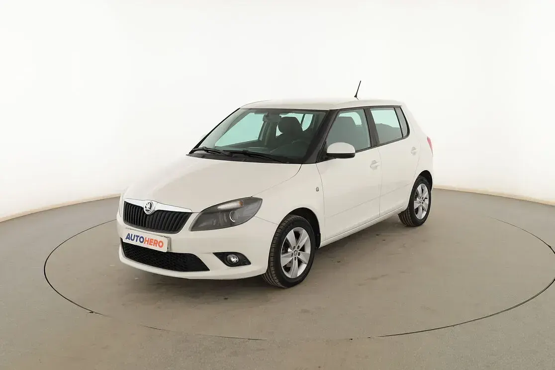 Usado Skoda Fabia Ambition 75 CV (55 kW) 2014 Berlina