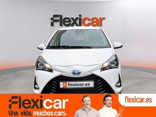 Usado Toyota Yaris Active 111 CV (81 kW) 2019 Blanco