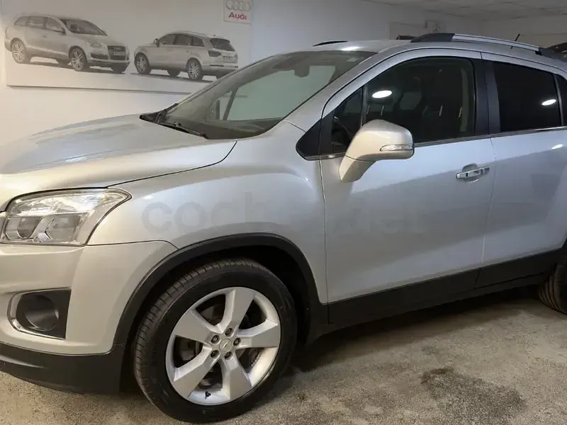 Usado Chevrolet Trax LT 130 CV (95 kW) 2013 Gris / plata SUV