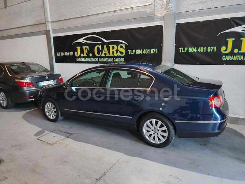 Azul Usado 2006 VW Passat Advance Berlina | 4990 € (Precio justo) - Imagen 1/4