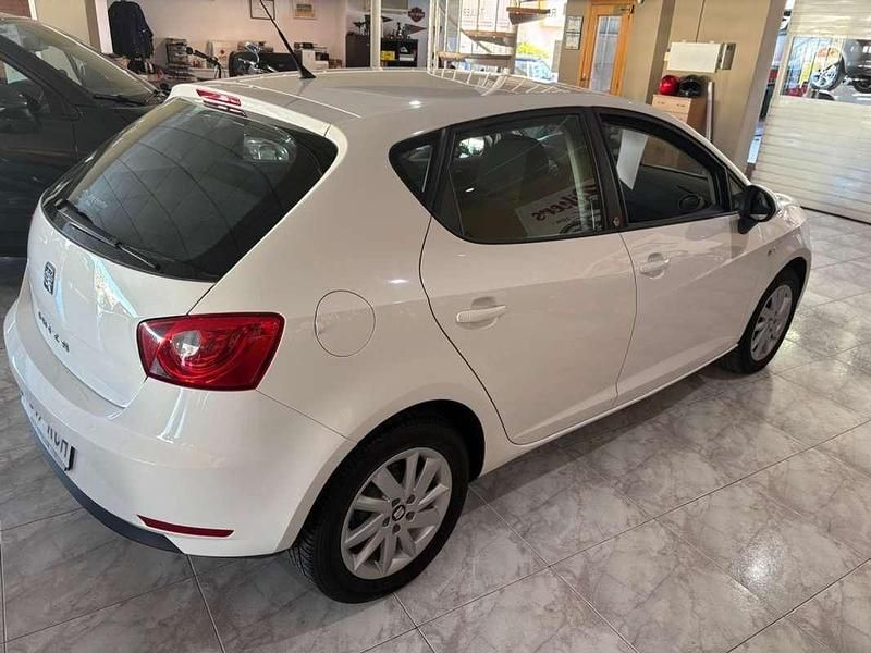 Usado Seat Ibiza Reference 75 CV (55 kW) 2017 Blanco Utilitario