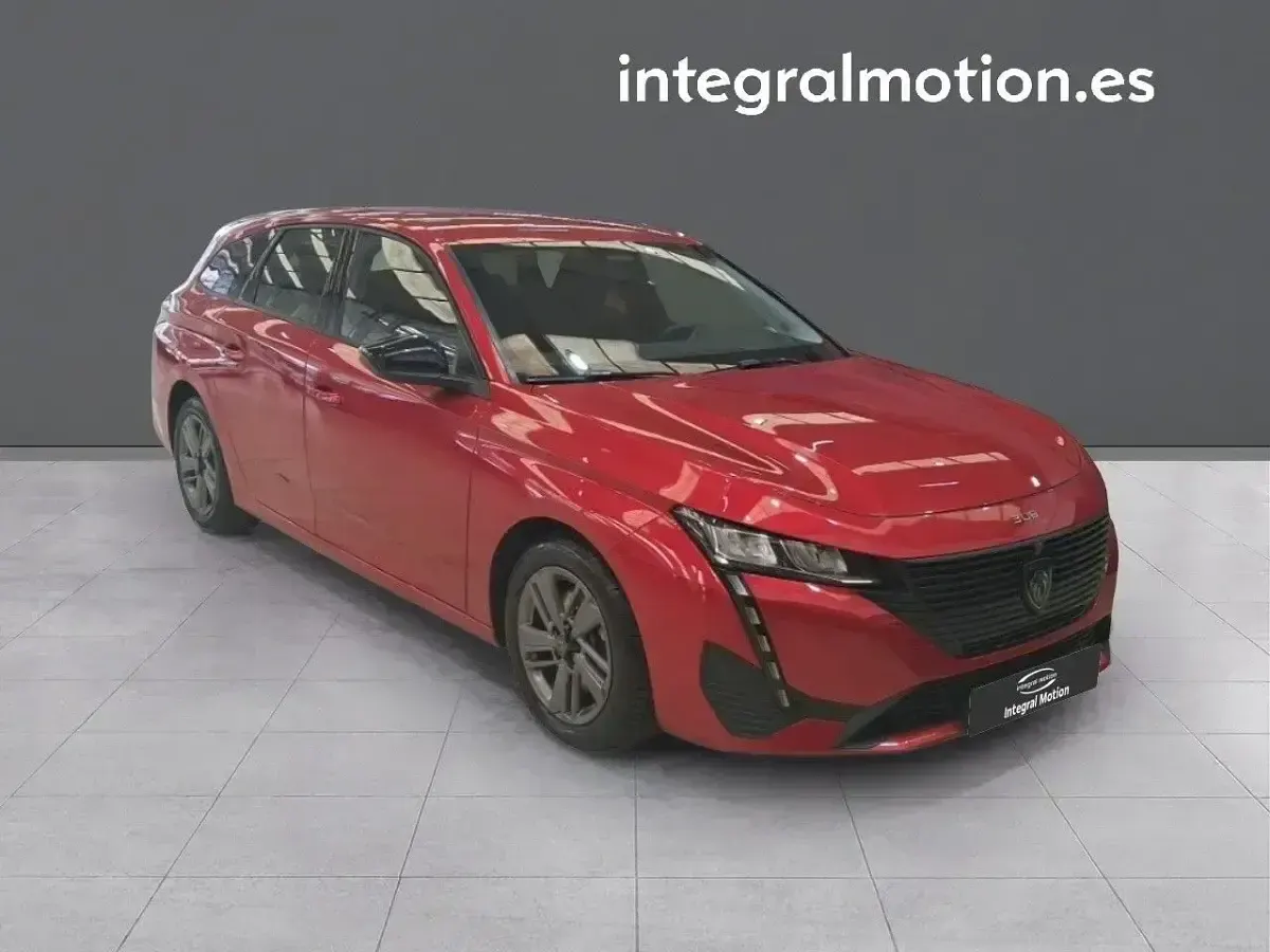 Usado Peugeot 308 S 130 CV (95 kW) 2022 Rojo Familiar